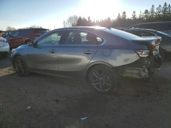 3KPF54AD7KE102569 2019 KIA FORTE - Image 2