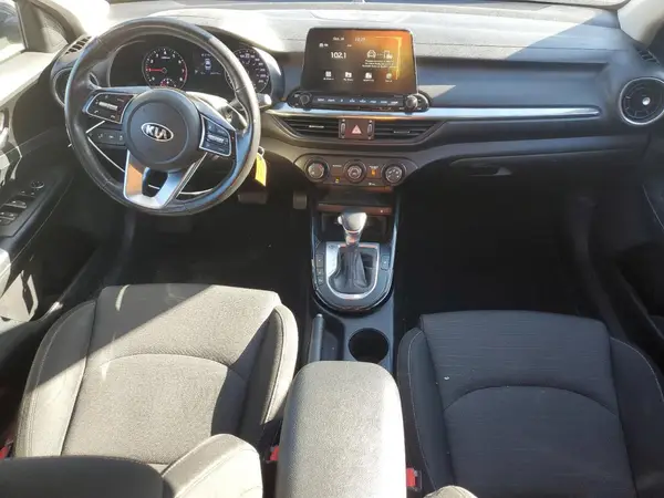 3KPF54AD7KE121221 2019 KIA FORTE - Image 8