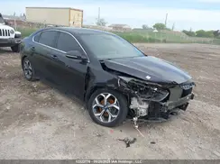 3KPF54AD7KE127617 2019 KIA FORTE