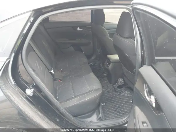 3KPF54AD7KE127617 2019 KIA FORTE - Image 8