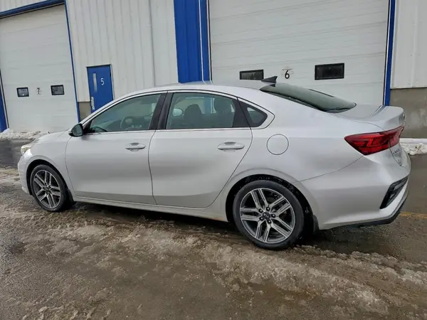 3KPF54AD7LE219392 2020 KIA FORTE - Image 2
