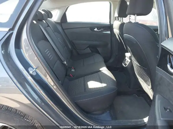 3KPF54AD7ME348346 2021 KIA FORTE - Image 8