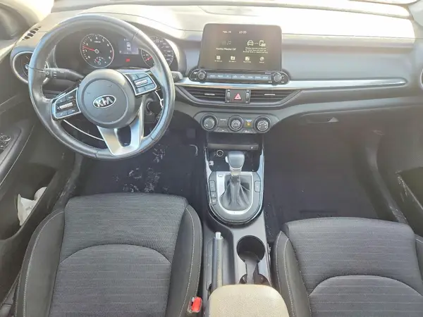 3KPF54AD7ME385073 2021 KIA FORTE - Image 8