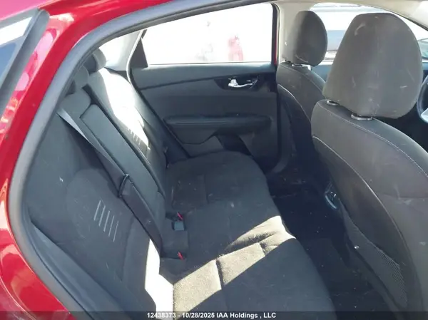 3KPF54AD7ME385381 2021 KIA FORTE - Image 8