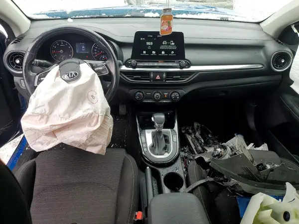 3KPF54AD7ME393500 2021 KIA FORTE - Image 8
