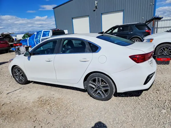 3KPF54AD7ME412708 2021 KIA FORTE - Image 2