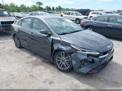 3KPF54AD7NE422365 2022 KIA FORTE