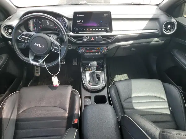 3KPF54AD7NE426724 2022 KIA FORTE - Image 8