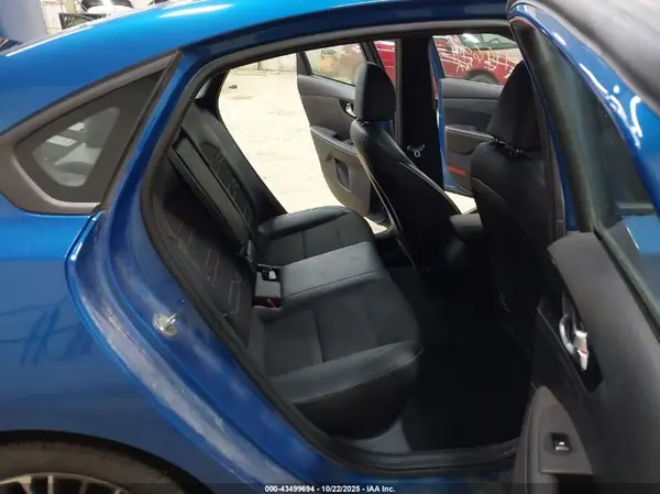 3KPF54AD7NE427792 2022 KIA FORTE - Image 8