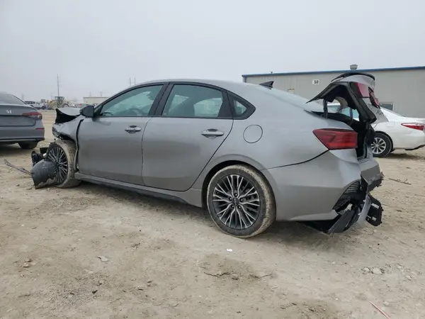 3KPF54AD7NE429915 2022 KIA FORTE - Image 2