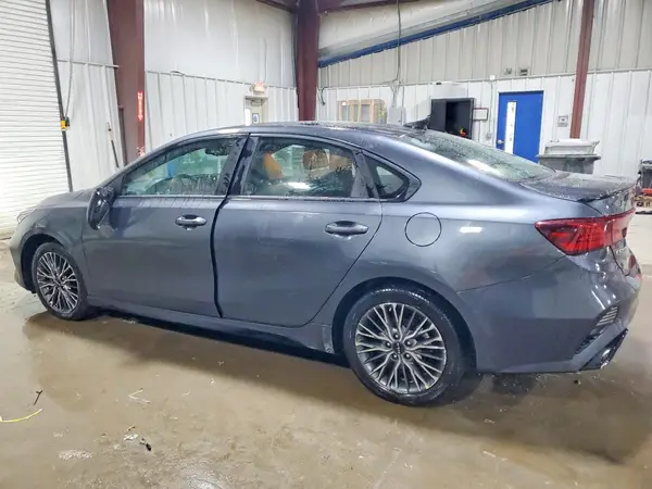 3KPF54AD7NE434306 2022 KIA FORTE - Image 2
