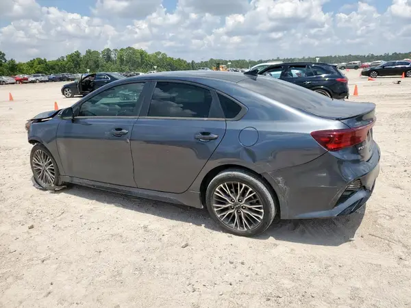 3KPF54AD7NE451557 2022 KIA FORTE - Image 2