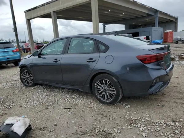3KPF54AD7NE455320 2022 KIA FORTE - Image 2