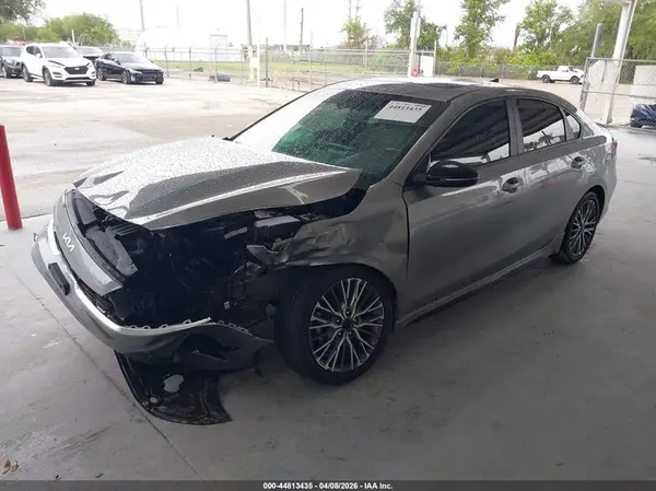 3KPF54AD7NE456001 2022 KIA FORTE - Image 2