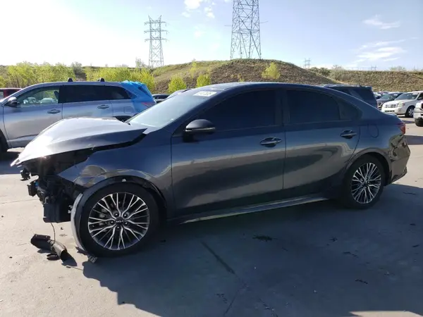 3KPF54AD7NE468889 2022 KIA FORTE - Image 1
