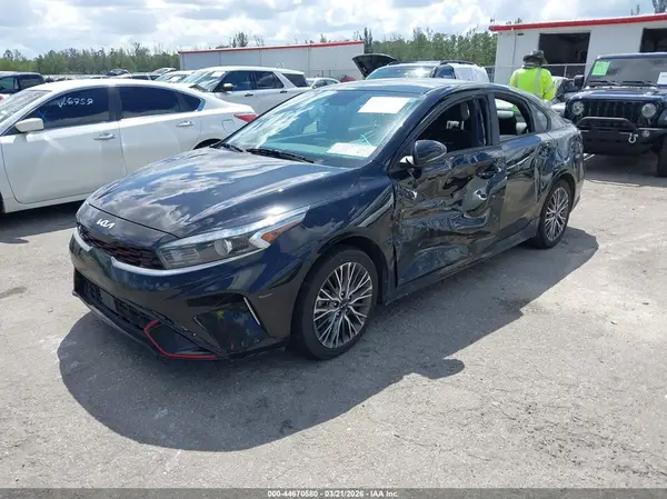 3KPF54AD7NE468990 2022 KIA FORTE - Image 2