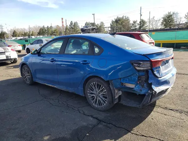 3KPF54AD7NE471209 2022 KIA FORTE - Image 2