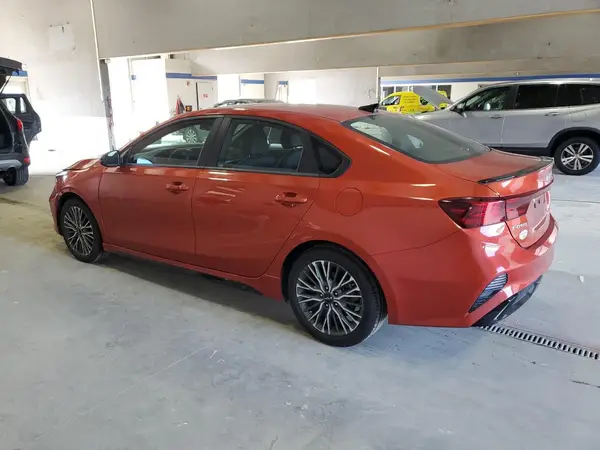 3KPF54AD7NE473638 2022 KIA FORTE - Image 2