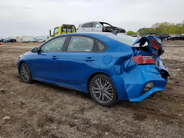 3KPF54AD7NE479486 2022 KIA FORTE - Image 2