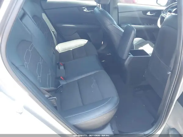 3KPF54AD7NE481545 2022 KIA FORTE - Image 8