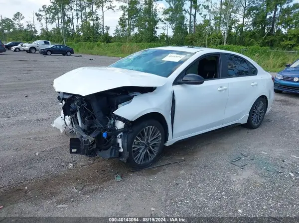 3KPF54AD7NE485031 2022 KIA FORTE - Image 2