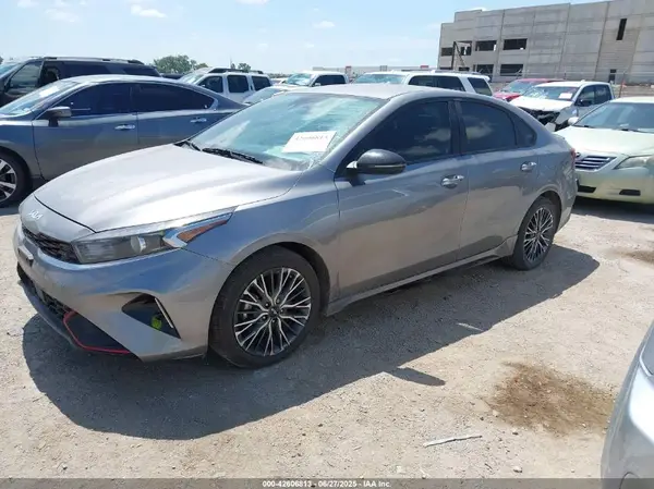 3KPF54AD7NE485532 2022 KIA FORTE - Image 2