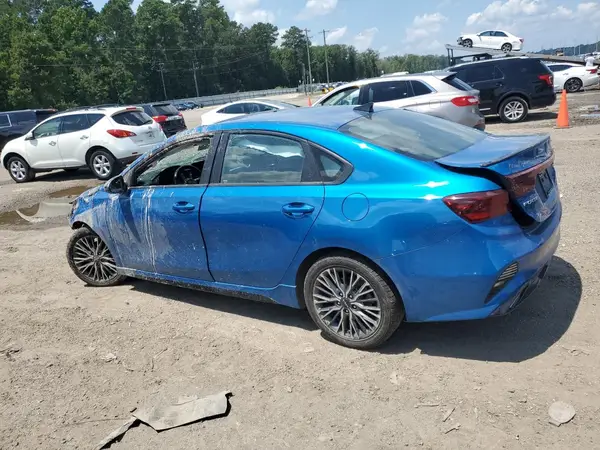 3KPF54AD7NE486700 2022 KIA FORTE - Image 2