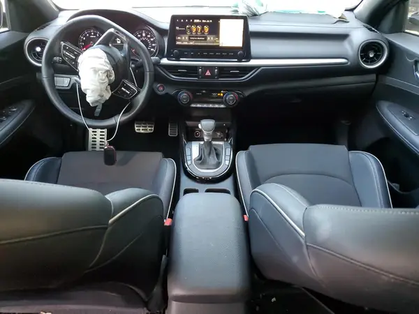 3KPF54AD7NE487605 2022 KIA FORTE - Image 8