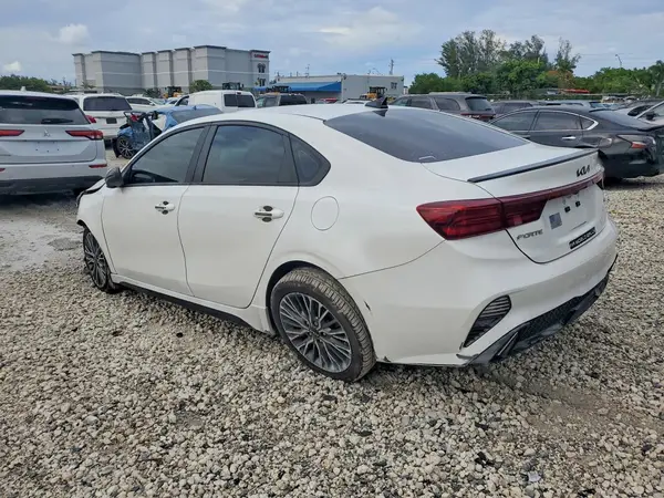 3KPF54AD7NE491346 2022 KIA FORTE - Image 2
