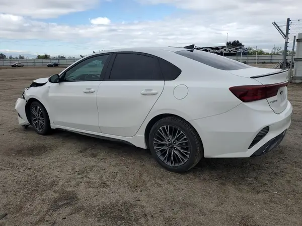 3KPF54AD7NE498118 2022 KIA FORTE - Image 2