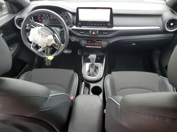 3KPF54AD7NE498118 2022 KIA FORTE - Image 8