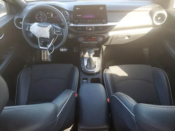 3KPF54AD7NE500613 2022 KIA FORTE - Image 8