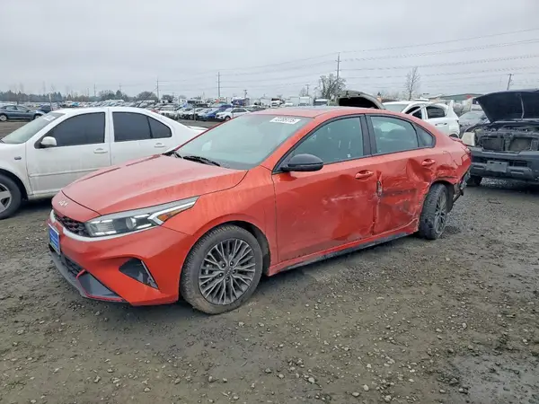 3KPF54AD7NE506573 2022 KIA FORTE - Image 1