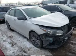 3KPF54AD7NE511692 2022 KIA FORTE