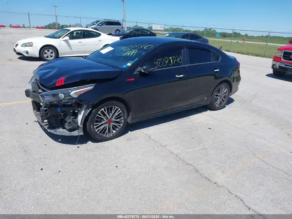 3KPF54AD7PE527698 2023 KIA FORTE - Image 2
