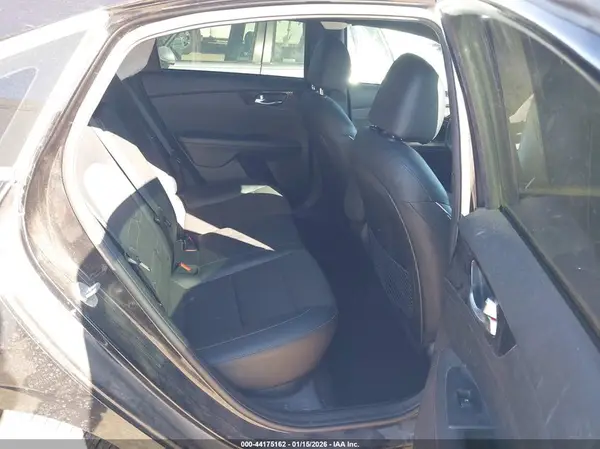 3KPF54AD7PE537342 2023 KIA FORTE - Image 8