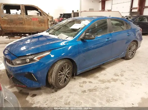 3KPF54AD7PE538250 2023 KIA FORTE - Image 2
