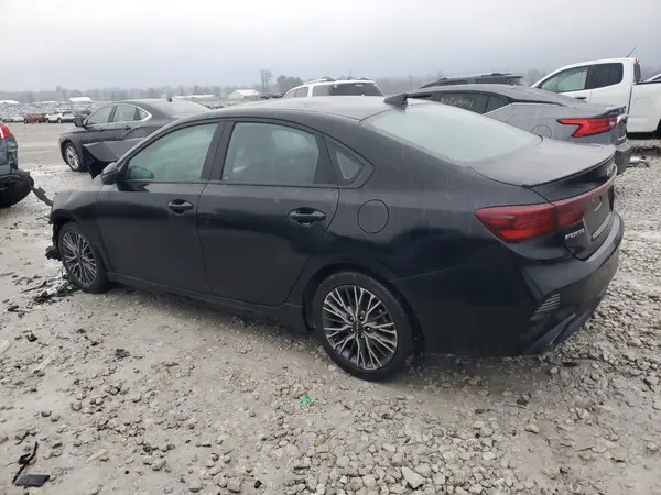 3KPF54AD7PE550298 2023 KIA FORTE - Image 2
