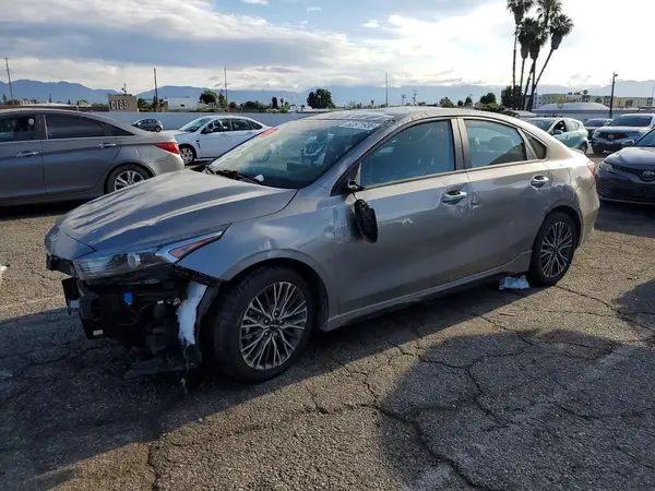 3KPF54AD7PE554996 2023 KIA FORTE - Image 1