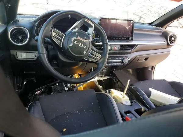 3KPF54AD7PE554996 2023 KIA FORTE - Image 8