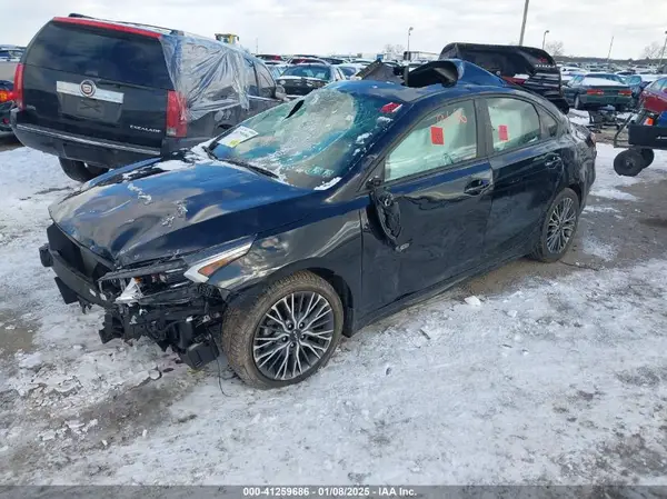 3KPF54AD7PE582944 2023 KIA FORTE - Image 2