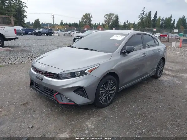 3KPF54AD7PE587934 2023 KIA FORTE - Image 2