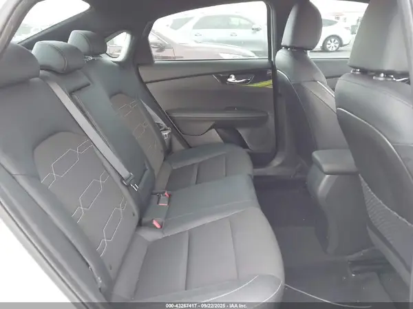 3KPF54AD7PE591143 2023 KIA FORTE - Image 8
