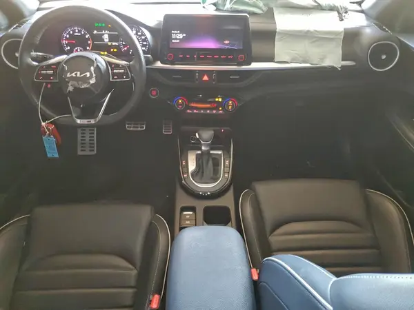 3KPF54AD7PE593393 2023 KIA FORTE - Image 8