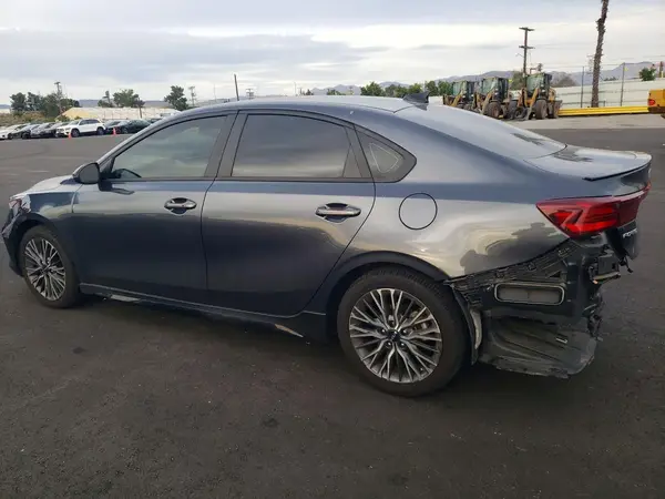3KPF54AD7PE596956 2023 KIA FORTE - Image 2