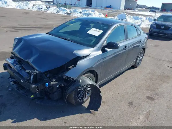 3KPF54AD7PE597699 2023 KIA FORTE - Image 2