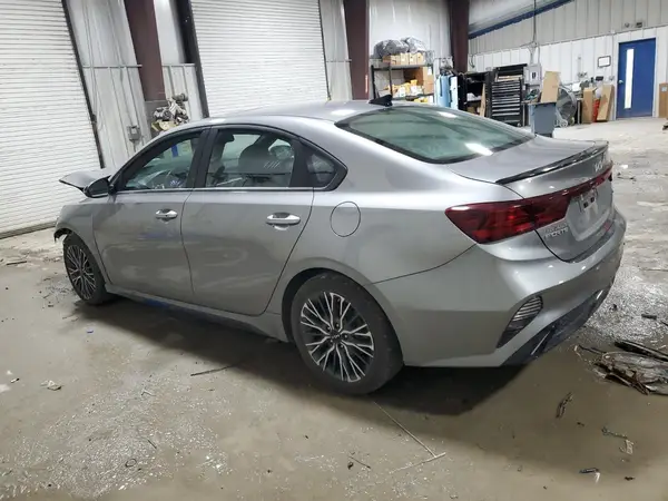 3KPF54AD7PE599338 2023 KIA FORTE - Image 2
