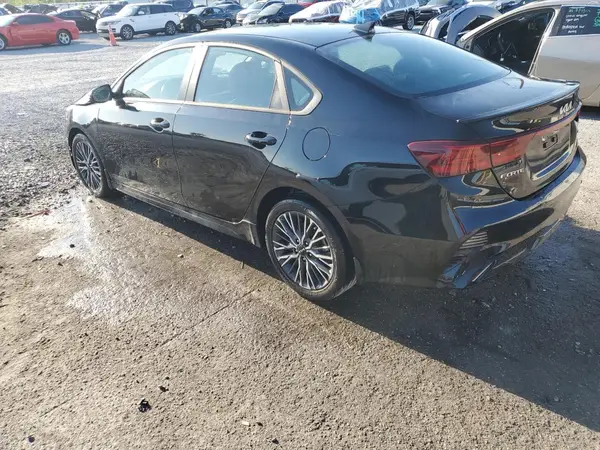 3KPF54AD7PE611245 2023 KIA FORTE - Image 2
