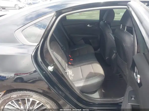 3KPF54AD7PE614162 2023 KIA FORTE - Image 8