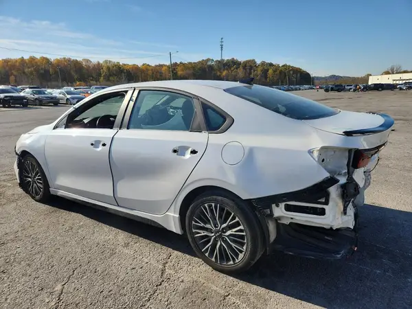 3KPF54AD7PE614629 2023 KIA FORTE - Image 2